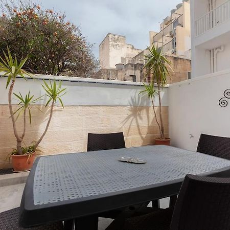 Comfy Apt With Terrace, 5 Mins To Sliema Ferries By 360 Estates Gzira Exterior photo
